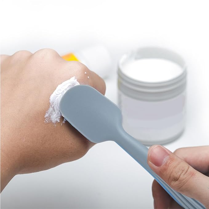 Baby Ointment Applicator - Silicone Nappy Cream Spreader, Smooth Flexible Edge, Hygienic Skin Care Tool, Non-Slip Handle | Compact Travel Cosmetic Scraper Used For Family Outings Or Daily Care Routine