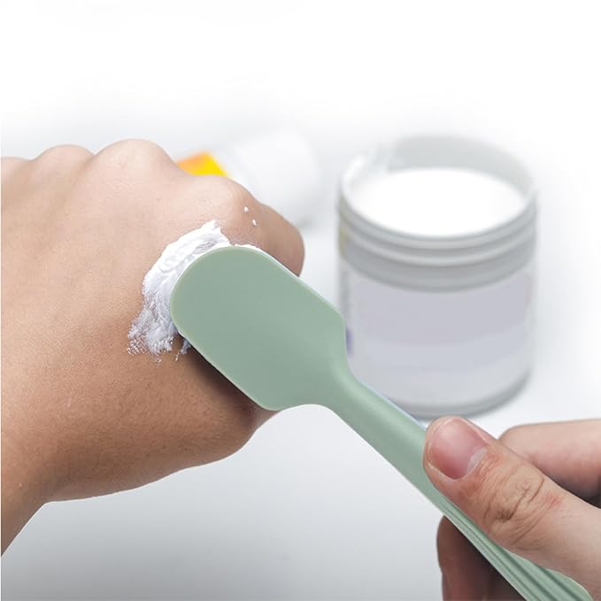 Baby Ointment Applicator - Silicone Nappy Cream Spreader, Smooth Flexible Edge, Hygienic Skin Care Tool, Non-Slip Handle | Compact Travel Cosmetic Scraper Used For Family Outings Or Daily Care Routine