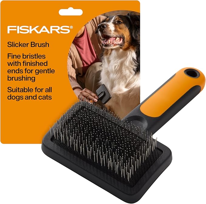 Fiskars Pet Slicker Brush, Cat and Dog Brush for Shedding, Fine Bristles & SoftGrip Handle for Gentle Grooming and Deshedding, Cat and Dog Supplies, 6.5”, Orange/Black