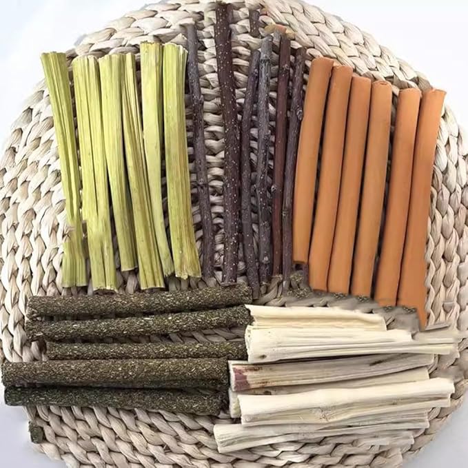Types of Combined Chew Toys Molar Sticks Sweet Bamboo Apple Branch Timothy Grass for Pets Chinchilla Squirrel Gerbil Hamster Squirrel Guinea Pigs 400 Grams