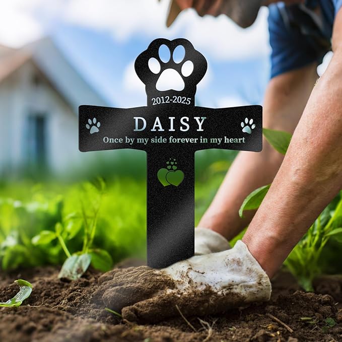 Personalized Pet Grave Markers Dog, Outdoor Waterproof Dog Grave Marker with Custom Name & Years, Metal Pet Headstone Memorial for Dogs, Sympathy Gift for Dog Loss (Style 1)
