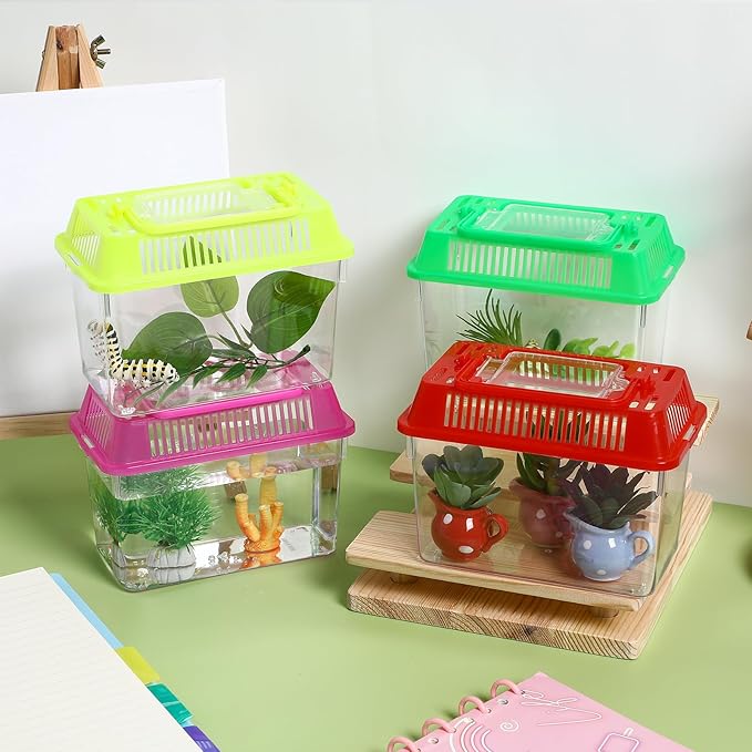 STOBOK Portable Fish Tank Handheld Aquarium 6X4X3.7 Inch Transparent Turtle Box Plastic Breeding Case with Handle for Small Pets Travel and Reptile Carrier
