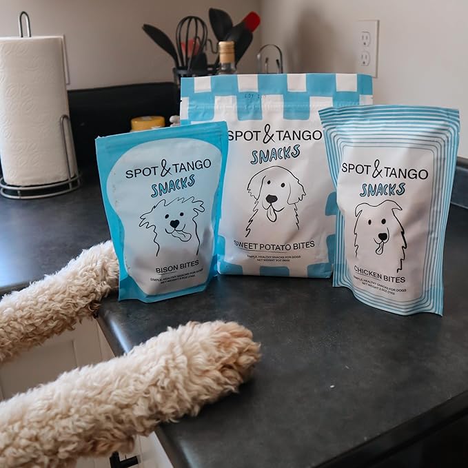 Spot & Tango Chicken Bites Dog Treats - Single Ingredient, 100% Chicken Breast - Freeze-Dried Treats - Grain & Gluten-Free - USA-Made - for Small, Medium, and Large Dogs