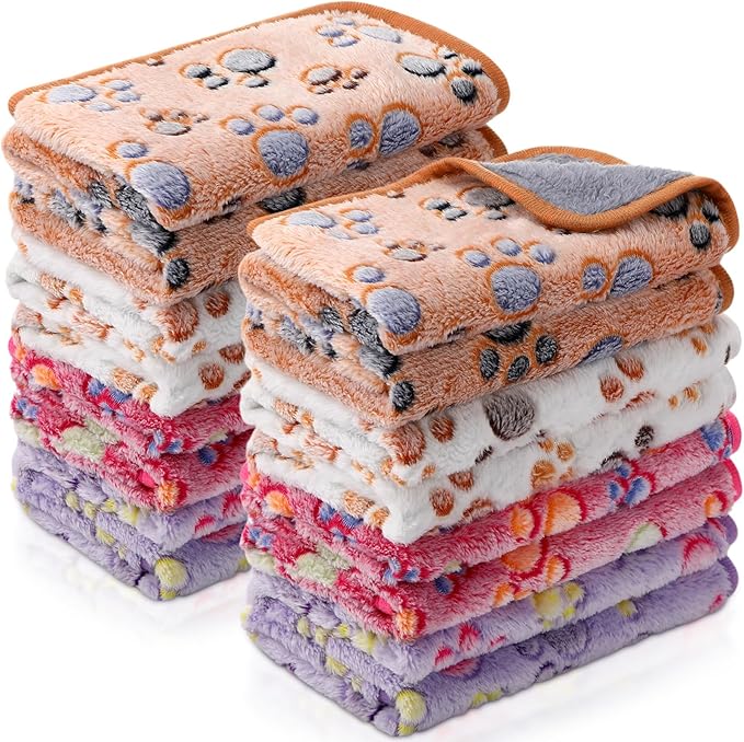 Tudomro 8 Pcs Guinea Pig Blankets Absorbent Washable Animal Fleece Bedding Cage Liners Waterproof Reusable Pet Pee Sleep Mat Pad Cover for Chinchilla Hamster Ferret(Paw,35 x 24 Inch)