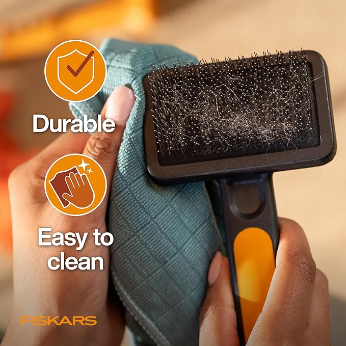 Fiskars Pet Slicker Brush, Cat and Dog Brush for Shedding, Fine Bristles & SoftGrip Handle for Gentle Grooming and Deshedding, Cat and Dog Supplies, 6.5”, Orange/Black