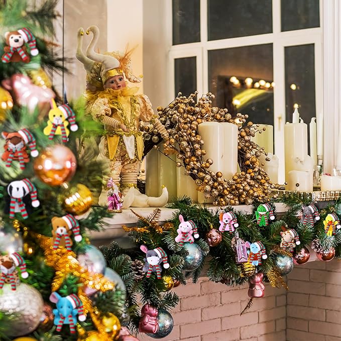 Skylety 50 Pcs Mini Christmas Stuffed Animals Bulk Small Christmas Tree Decorations Tiny Cute Plush Keychain Doll Toy for Holiday Xmas Party Favor Gift Classroom Prizes(Assorted Animals,Vivid Color)