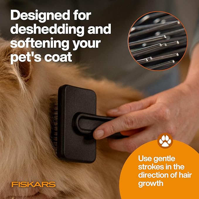 Fiskars Pet Slicker Brush, Cat and Dog Brush for Shedding, Fine Bristles & SoftGrip Handle for Gentle Grooming and Deshedding, Cat and Dog Supplies, 6.5”, Orange/Black