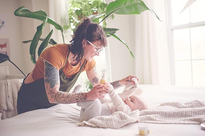 Baby Cleaning Spray with Double Helix Water, All Natural Diaper Spray/Bottom Wash