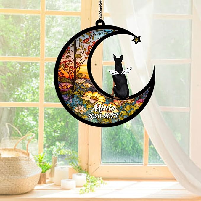 Personalized German Pinsher Sun Catcher, Dog Memorial Gifts, Custom German Pinsher with Wings Ornament Christmas Tree, Loss of Dog Sympathy Gift Memorial Suncatchers