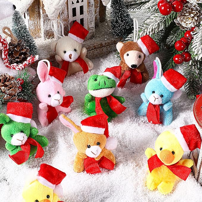 Skylety 50 Pcs Mini Christmas Stuffed Animals Bulk Small Christmas Tree Decorations Tiny Cute Plush Keychain Doll Toy for Holiday Xmas Party Favor Gift Classroom Prizes(Santa Style,Cute Color)