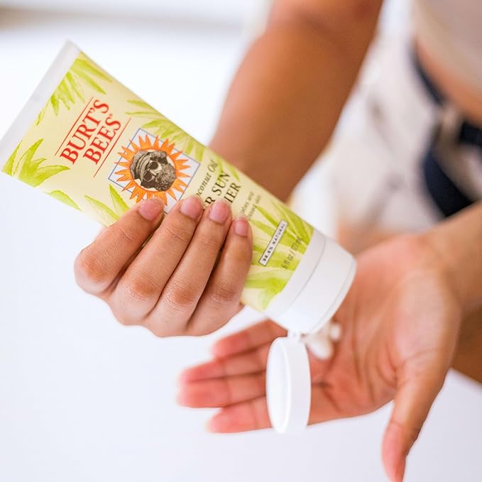 Burt's Bees Mothers Day Gifts, After Sun Lotion with Hydrating Aloe Vera & Coconut Oil - Summer Essentials, Sunburn Relief, Natural After Sun Soother, 6 oz